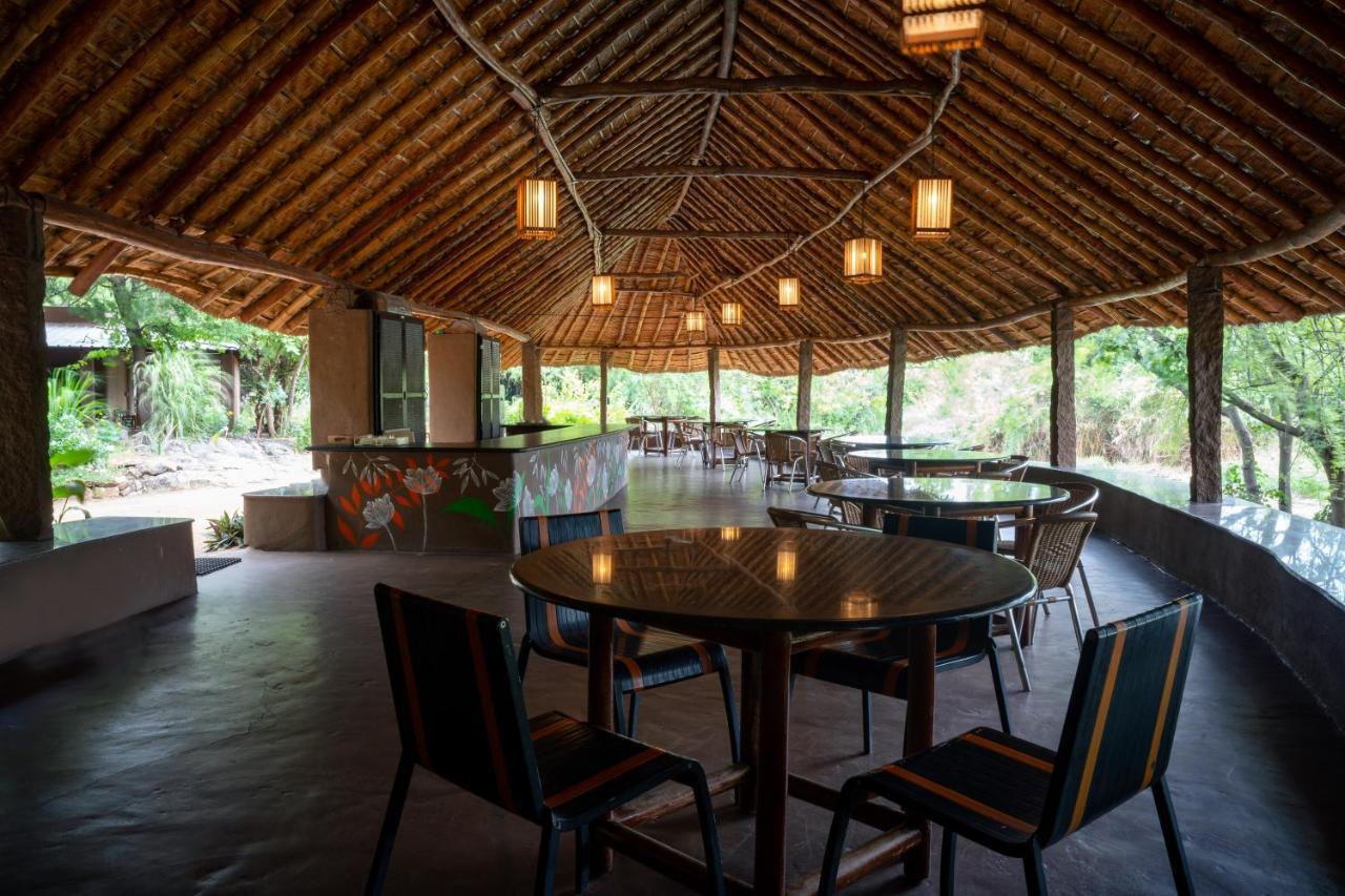 Hampi'S Whiskers Resort Esterno foto