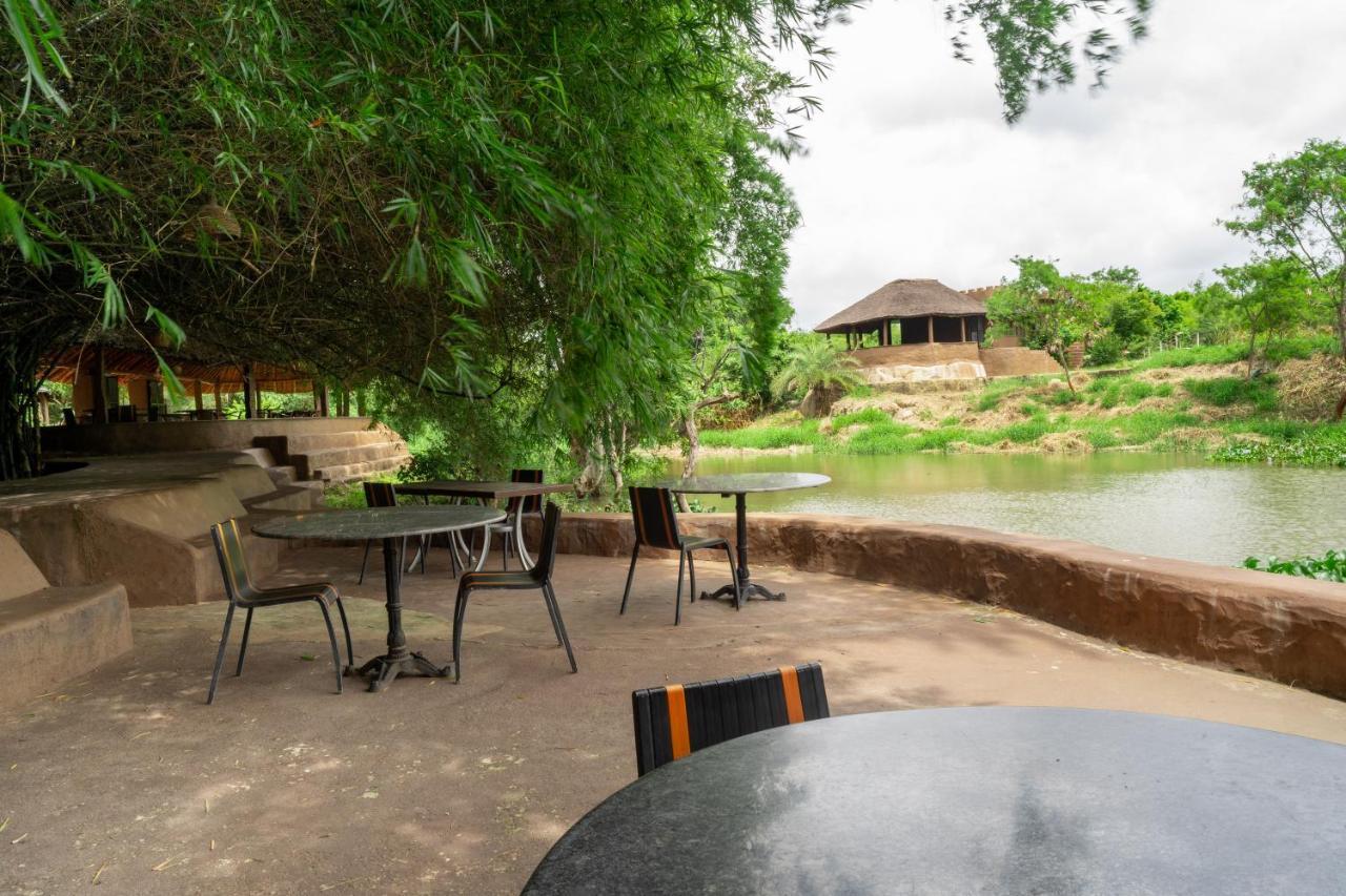 Hampi'S Whiskers Resort Esterno foto